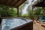 Hot tub on the lower deck